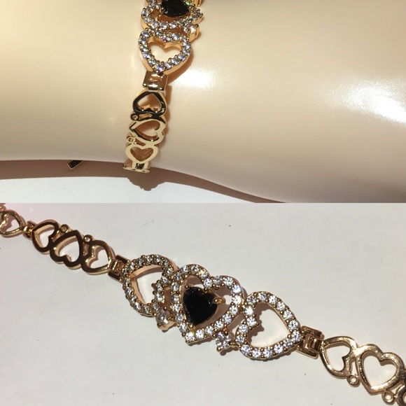 Black Onyx & Ruby Handmade 18kt Gold Bracelet Set - Picture 4 of 7